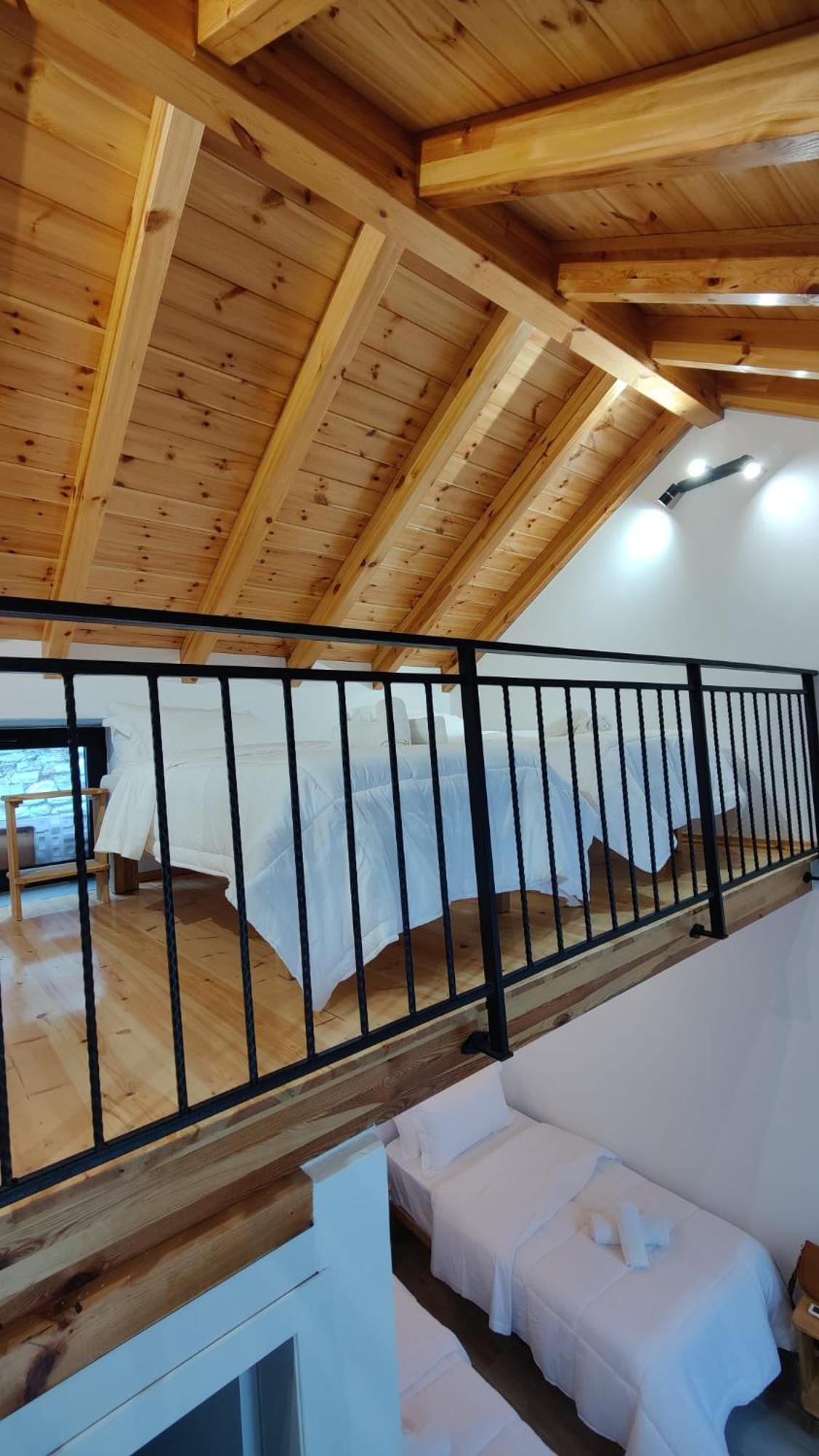 Gogo Moustache Guest House Përmet Dış mekan fotoğraf