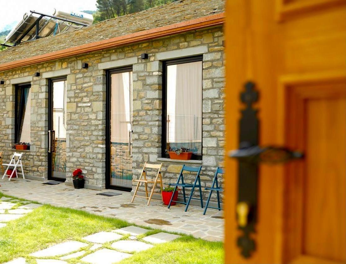 Gogo Moustache Guest House Përmet Dış mekan fotoğraf
