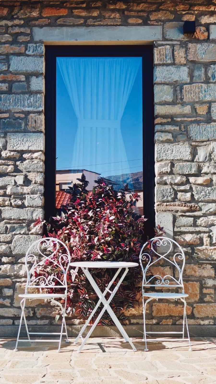 Gogo Moustache Guest House Përmet Dış mekan fotoğraf