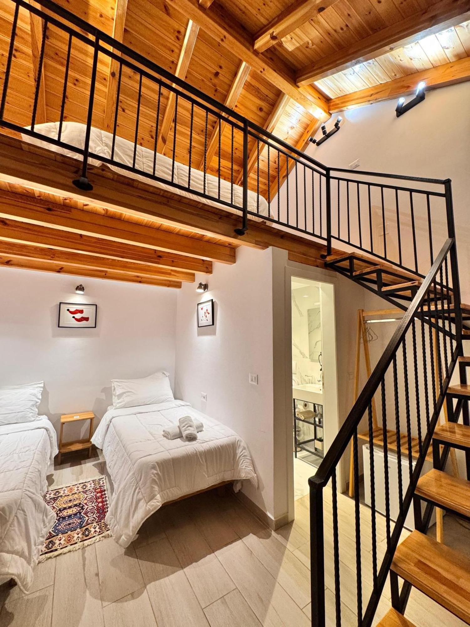 Gogo Moustache Guest House Përmet Dış mekan fotoğraf